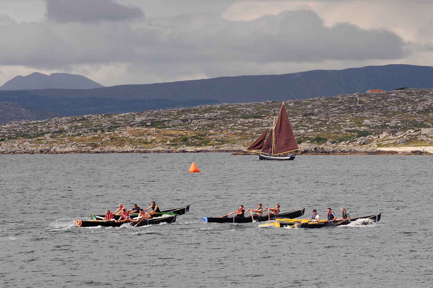 Rasaí na mBád Traditional boat races Connemara