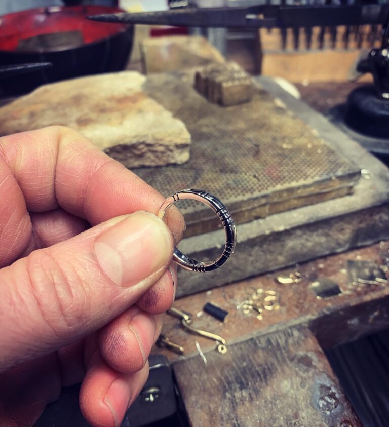 Hand-crafted Celtic and contemporary jewellery at O’Dalaigh Jewellers, Clifden, Connemara. Custom designs and authentic Irish pieces.